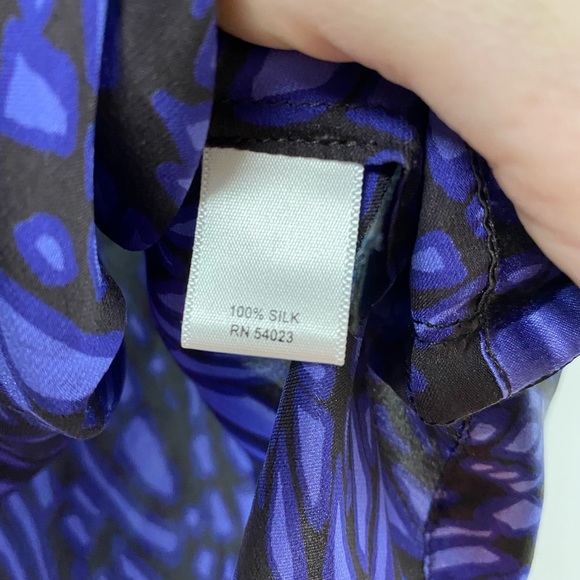 Banana Republic Silk Purple and Black Top - Picture 4 of 6